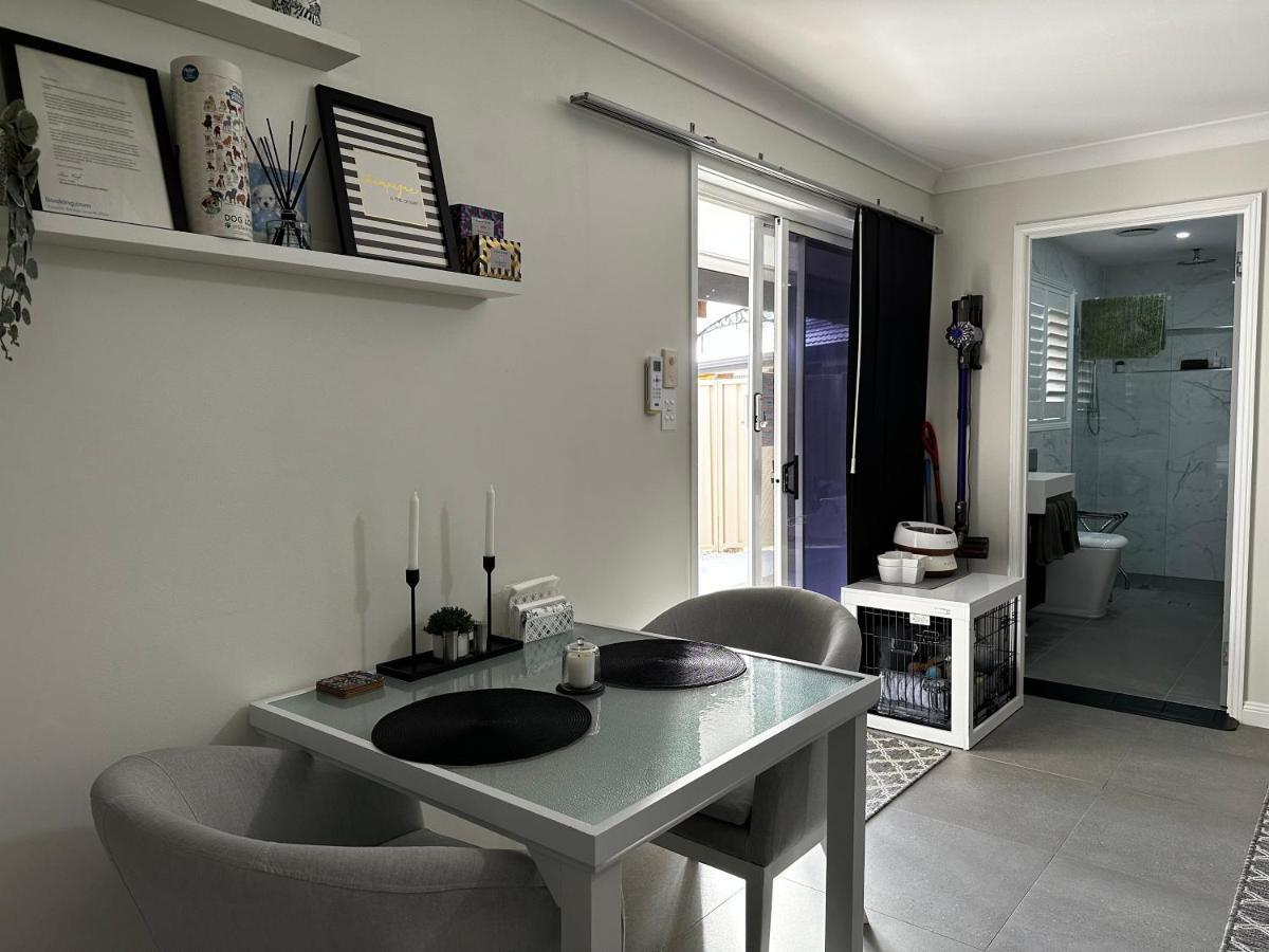 Villa Luxury Boutique Self-Contained Private Granny Flat Ormeau Esterno foto